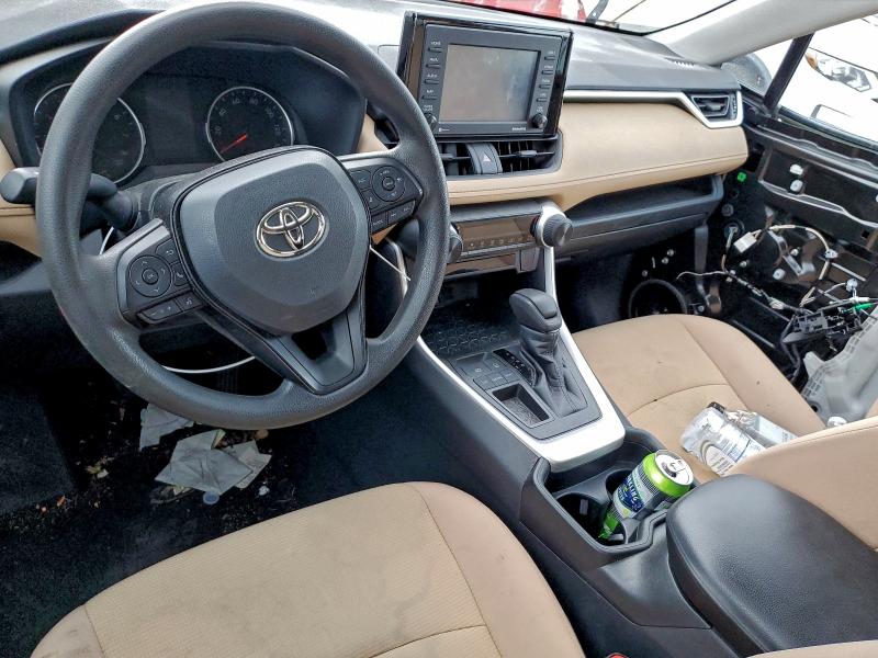 Фото 8 - TOYOTA RAV4