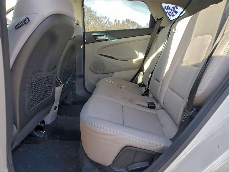 Фото 11 - HYUNDAI TUCSON