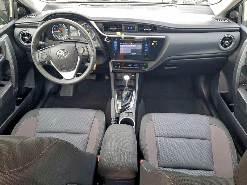 Фото 8 - TOYOTA COROLLA