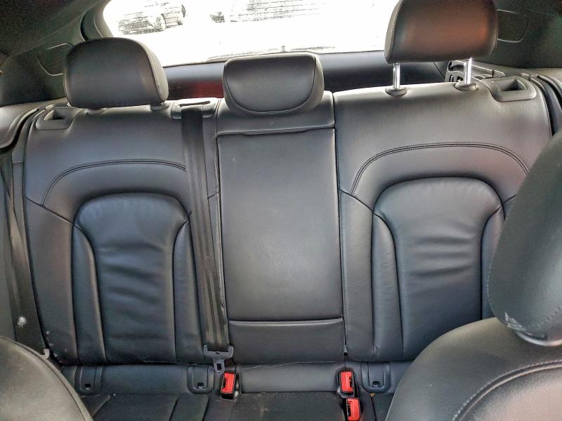 Фото 10 - AUDI Q3