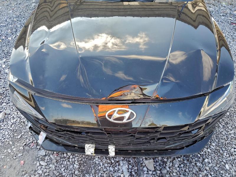 Фото 11 - HYUNDAI ELANTRA