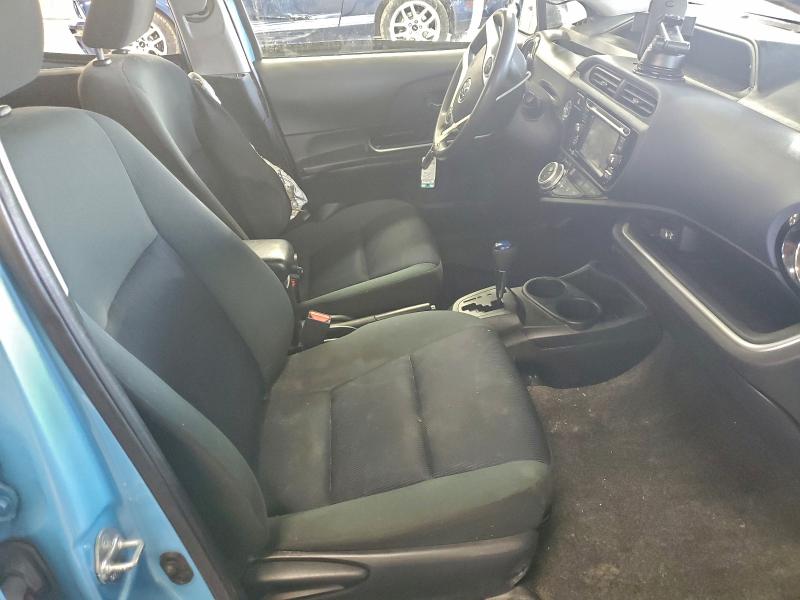 Фото 7 - TOYOTA PRIUS