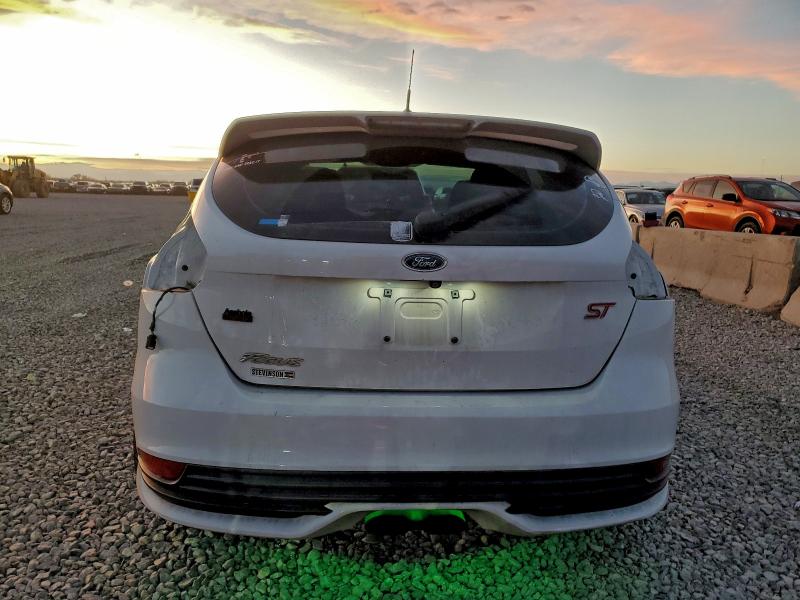 Фото 6 - FORD FOCUS