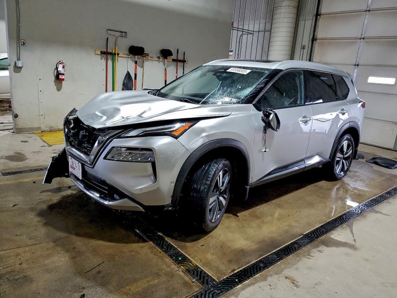 Фото 1 - NISSAN ROGUE