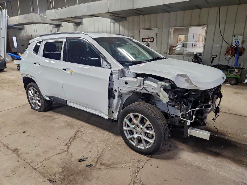 Фото 4 - JEEP COMPASS