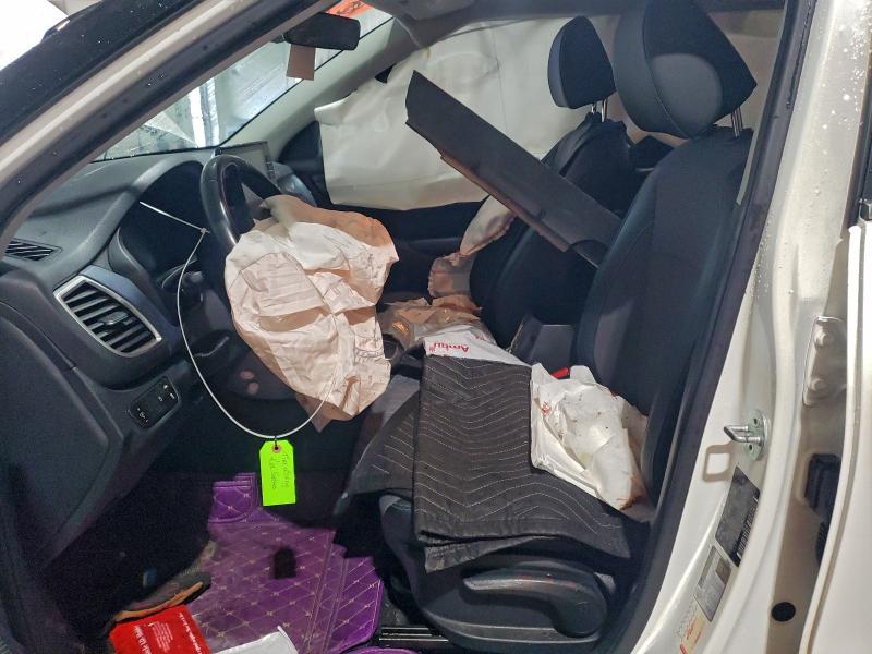 Фото 7 - KIA SELTOS