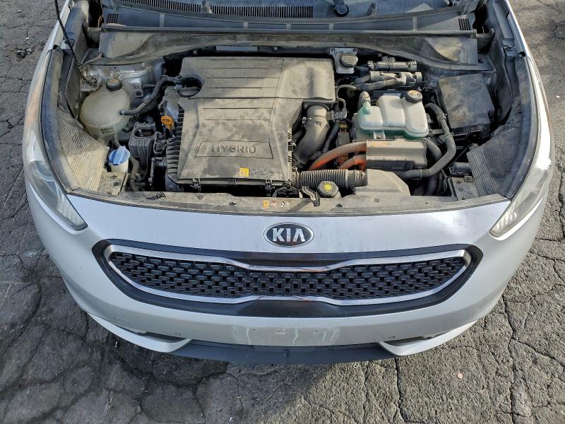 Фото 12 - KIA NIRO