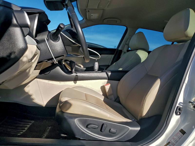 Фото 7 - NISSAN MAXIMA