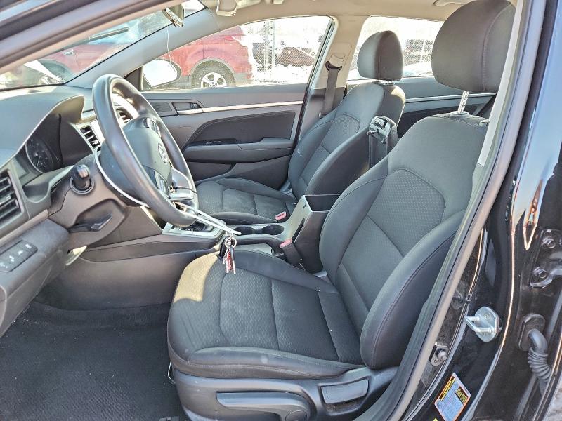 Фото 7 - HYUNDAI ELANTRA