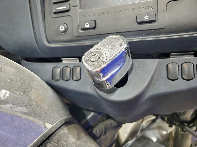 HARLEY-DAVIDSON FL 2014