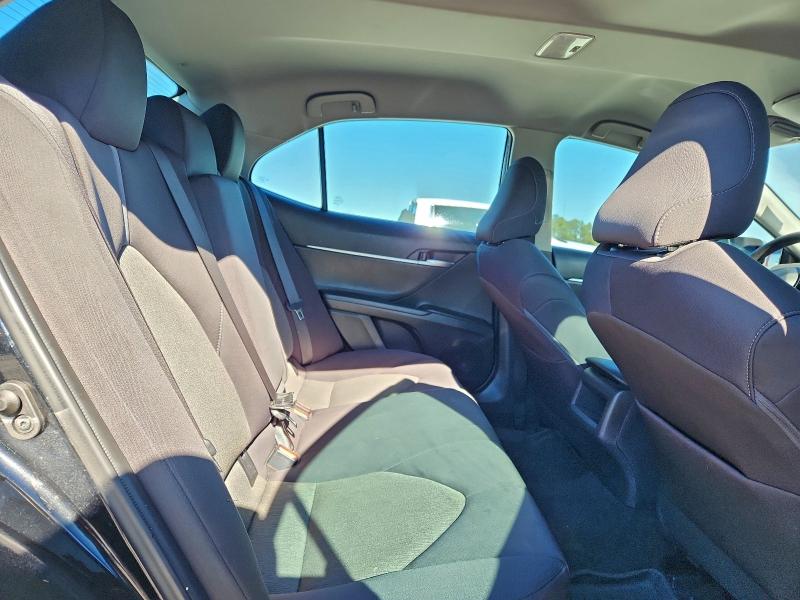 Фото 10 - TOYOTA CAMRY