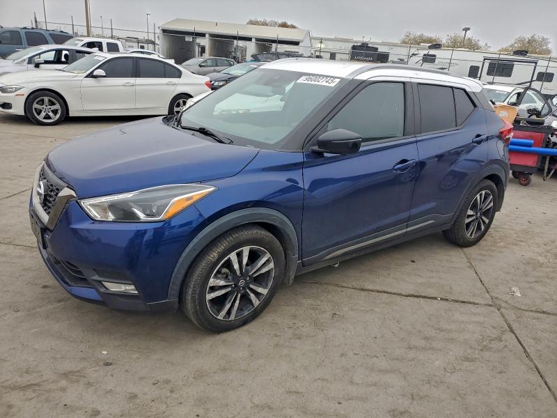 Фото 1 - NISSAN KICKS