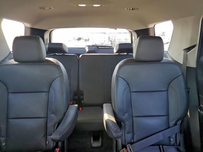 Фото 10 - CHEVROLET TRAVERSE