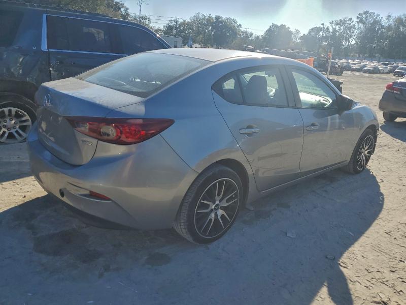 Фото 3 - MAZDA 3