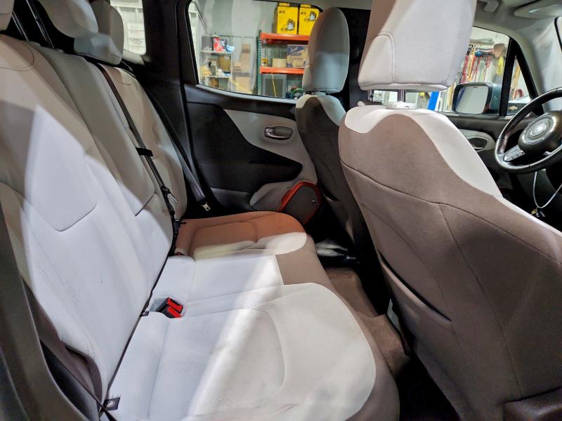 Фото 11 - JEEP RENEGADE