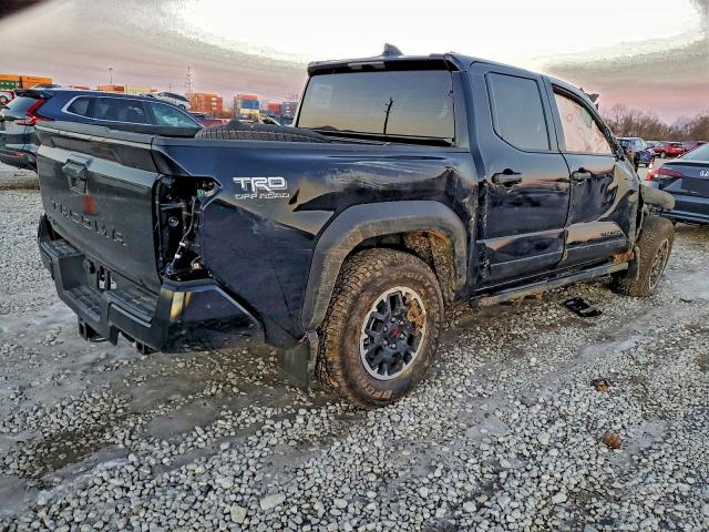 Фото 3 - TOYOTA TACOMA