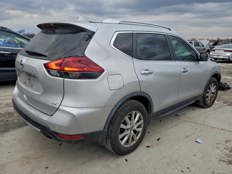 Фото 3 - NISSAN ROGUE