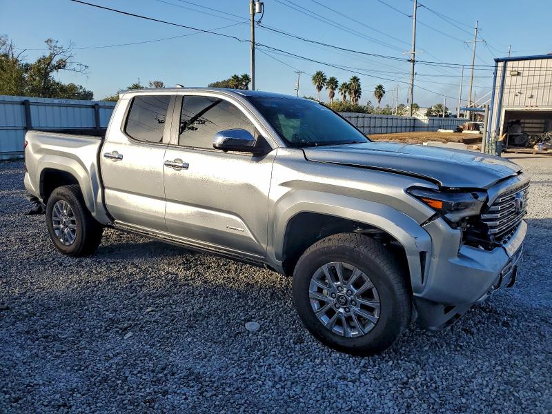 Фото 4 - TOYOTA TACOMA