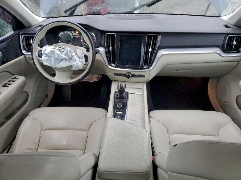 Фото 8 - VOLVO S60