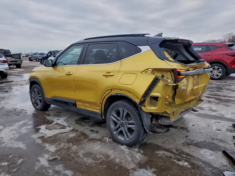 Фото 2 - KIA SELTOS