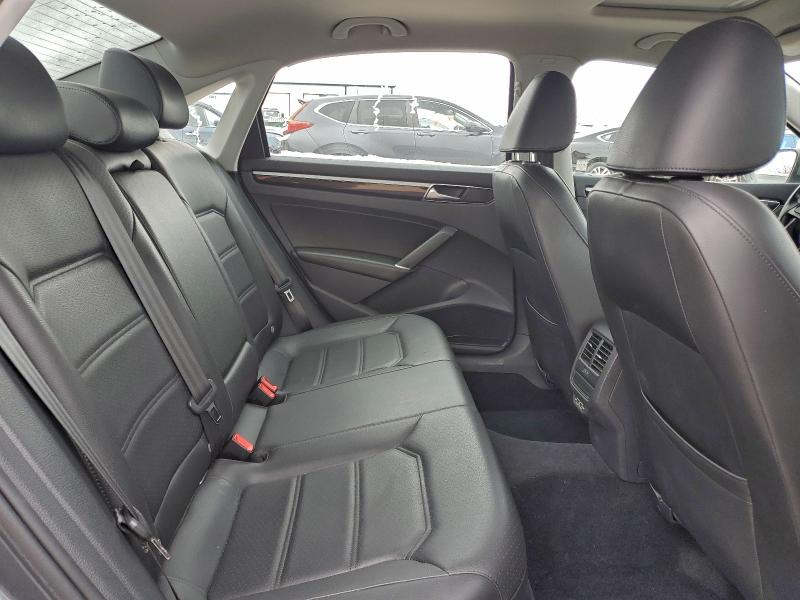 Фото 10 - VOLKSWAGEN PASSAT