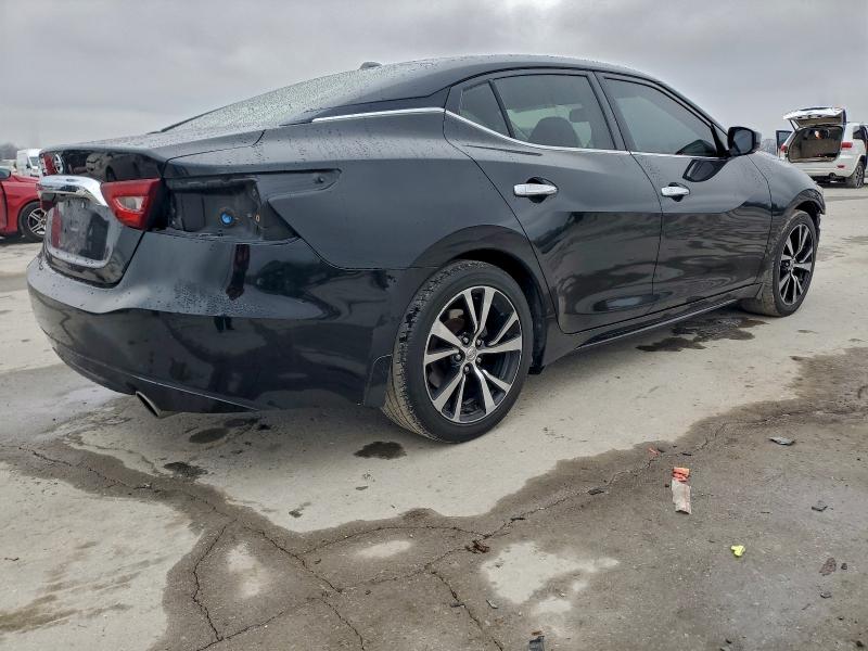 Фото 3 - NISSAN MAXIMA