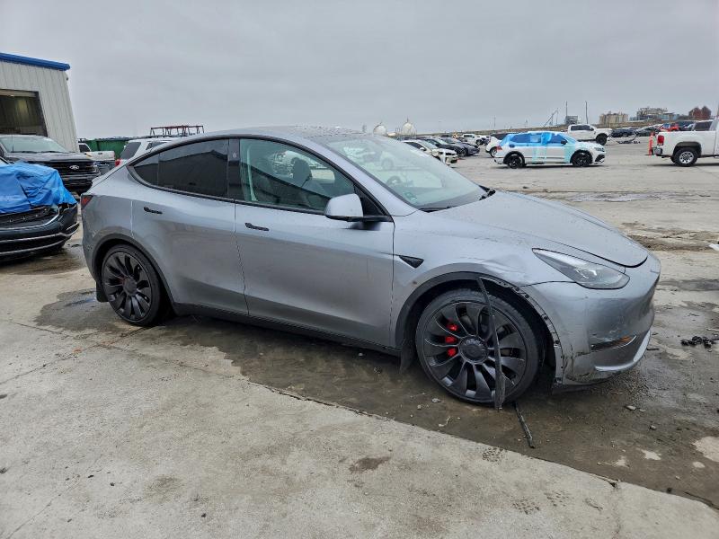 Фото 4 - TESLA MODEL Y