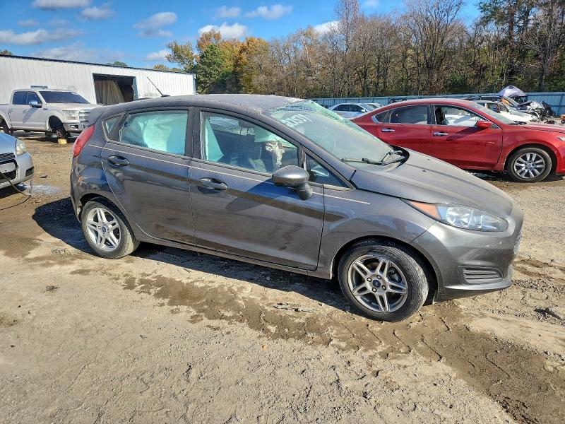 Фото 4 - FORD FIESTA