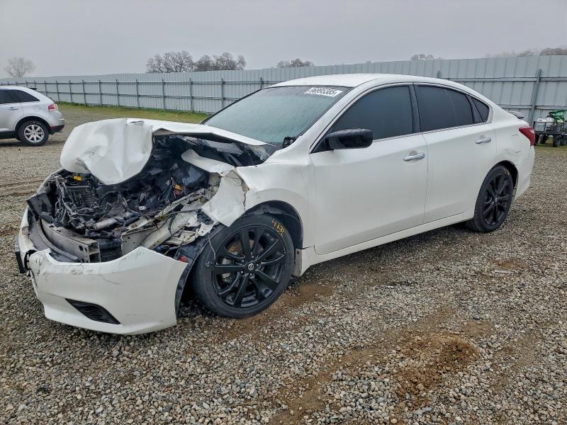 Фото 1 - NISSAN ALTIMA