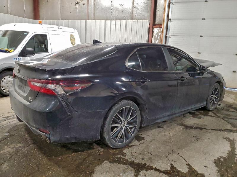 Фото 3 - TOYOTA CAMRY