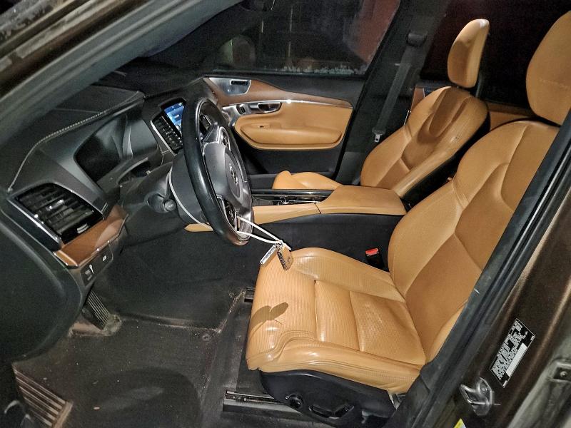 Фото 7 - VOLVO XC90