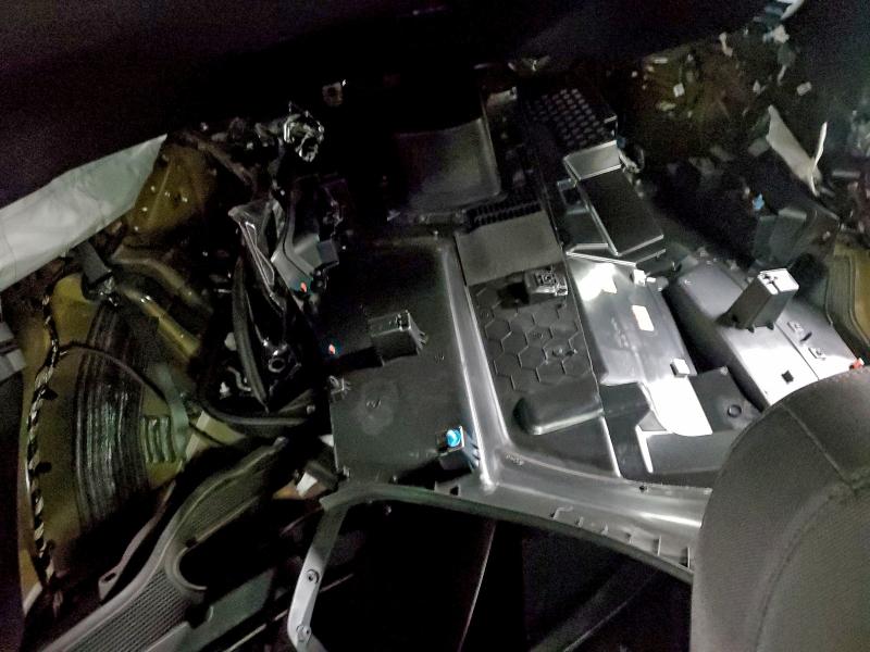 Фото 10 - FORD EXPLORER