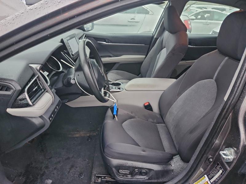 Фото 7 - TOYOTA CAMRY