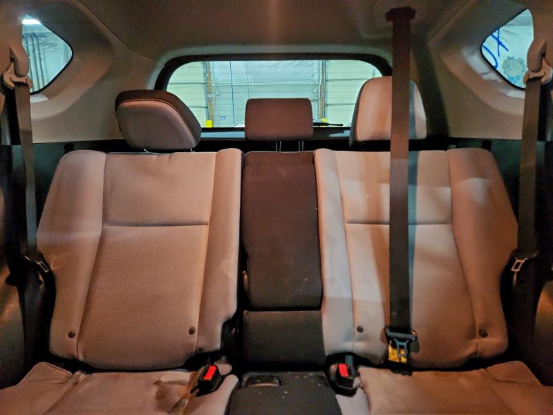 Фото 10 - TOYOTA RAV4