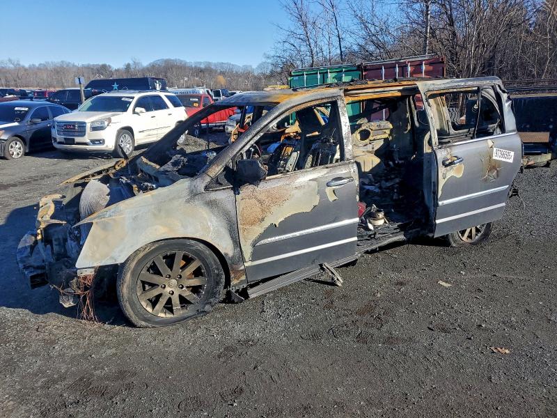 Фото 1 - CHRYSLER MINIVAN