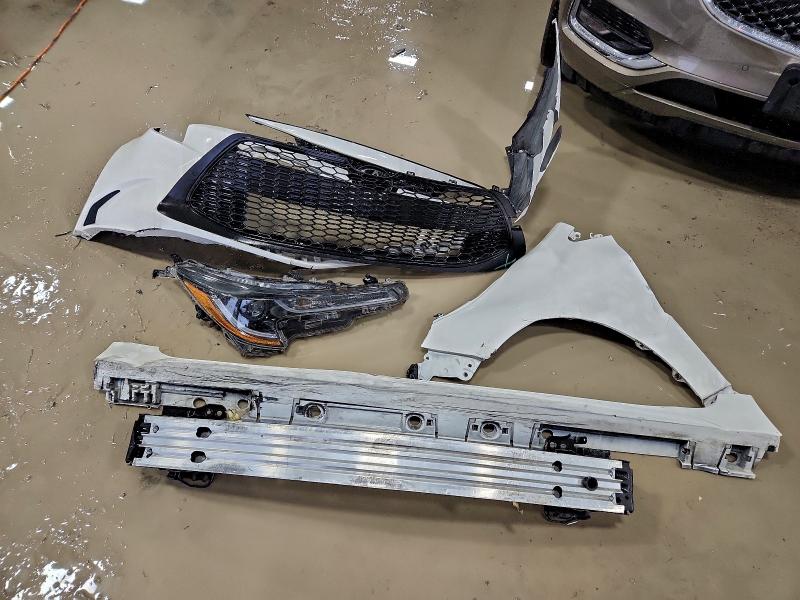 Фото 12 - TOYOTA COROLLA