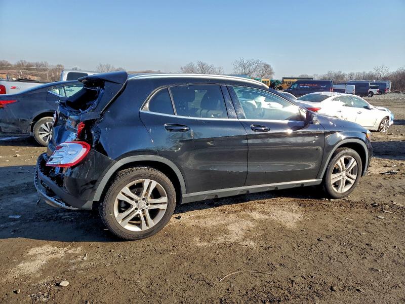 Фото 3 - MERCEDES-BENZ GLA-CLASS