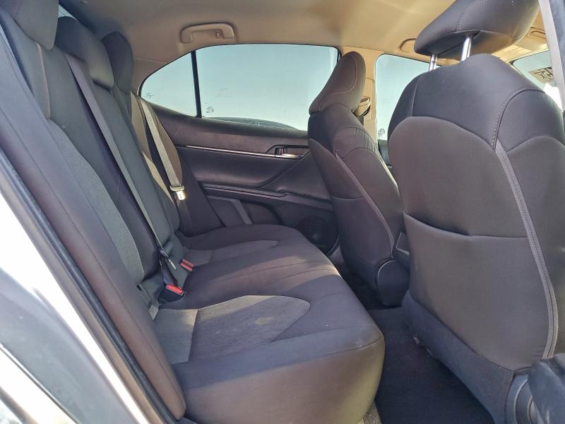 Фото 10 - TOYOTA CAMRY