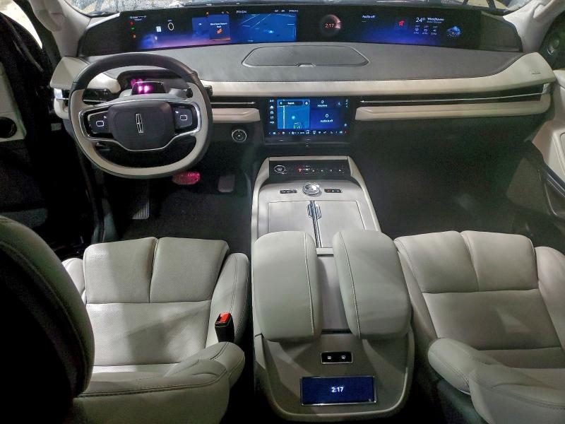 Фото 8 - LINCOLN NAVIGATOR