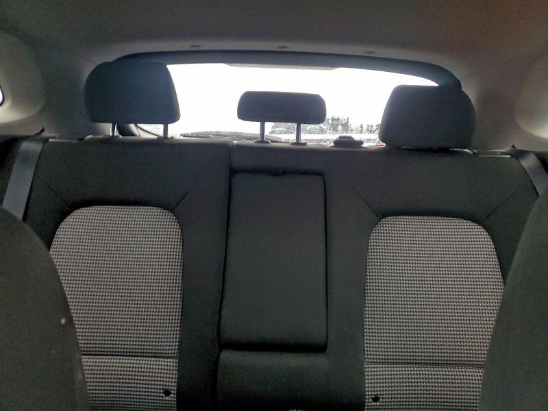 Фото 10 - HYUNDAI KONA