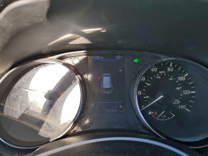 Фото 9 - NISSAN ROGUE