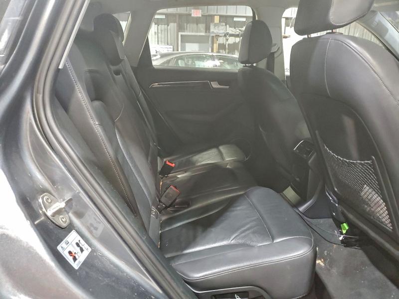 Фото 11 - AUDI Q5