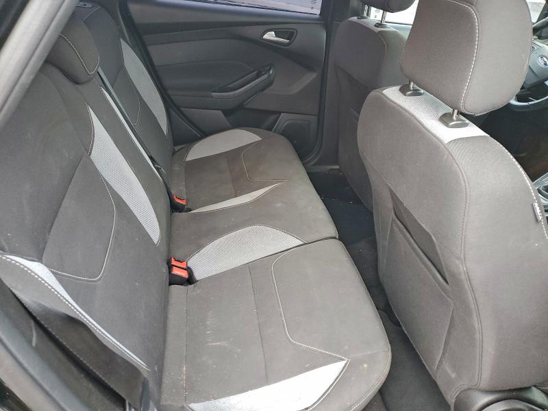 Фото 10 - FORD FOCUS