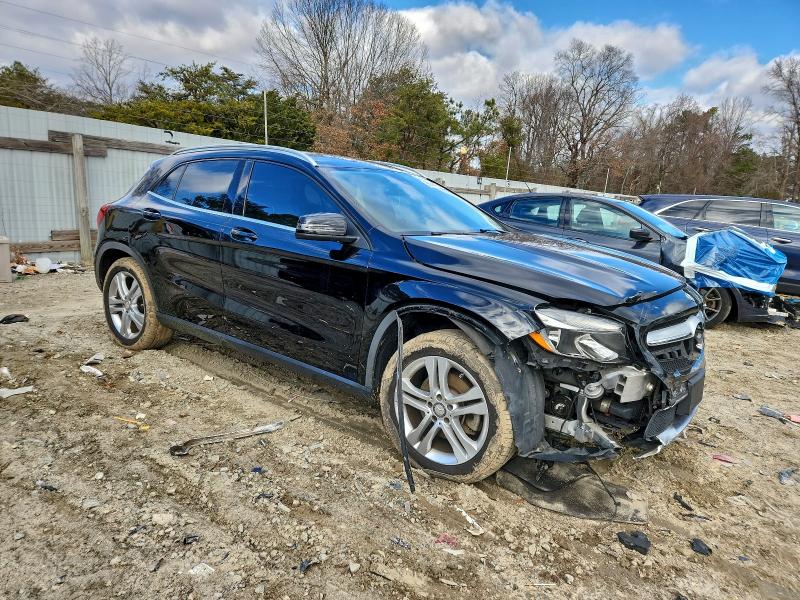 Фото 4 - MERCEDES-BENZ GLA-CLASS