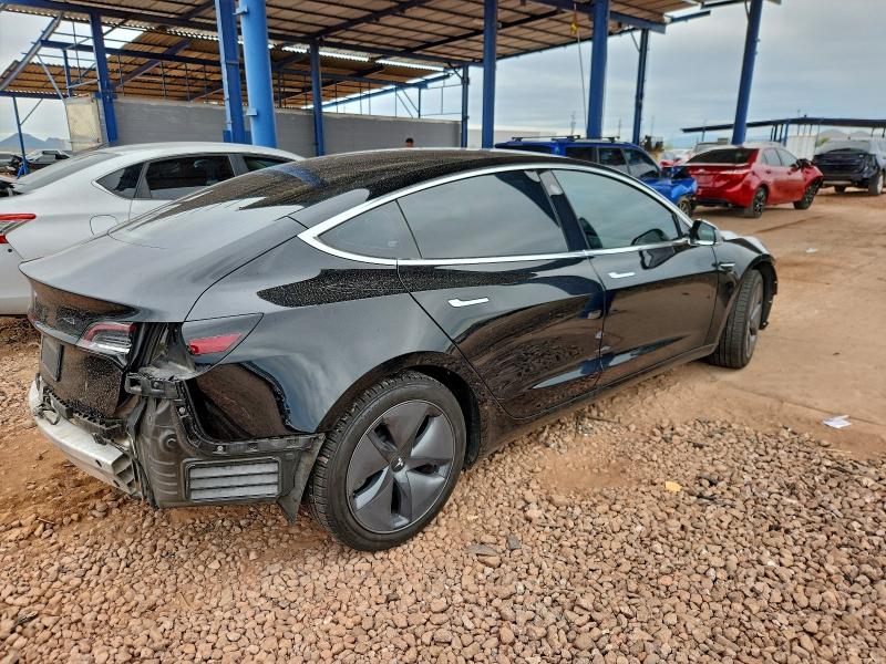 Фото 3 - TESLA MODEL 3