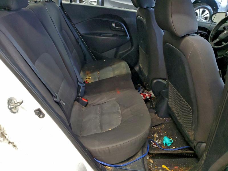 Фото 10 - KIA RIO