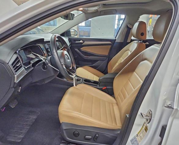 Фото 7 - VOLKSWAGEN JETTA