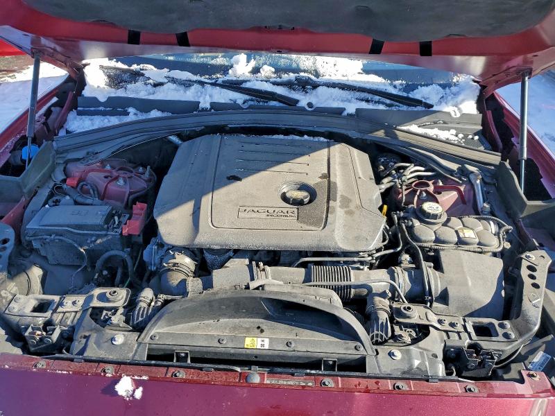 Фото 12 - JAGUAR F-PACE