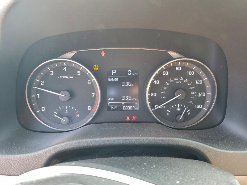 Фото 9 - HYUNDAI ELANTRA