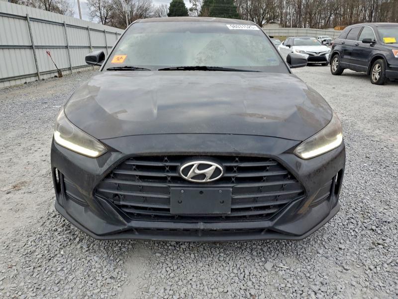 Фото 5 - HYUNDAI VELOSTER